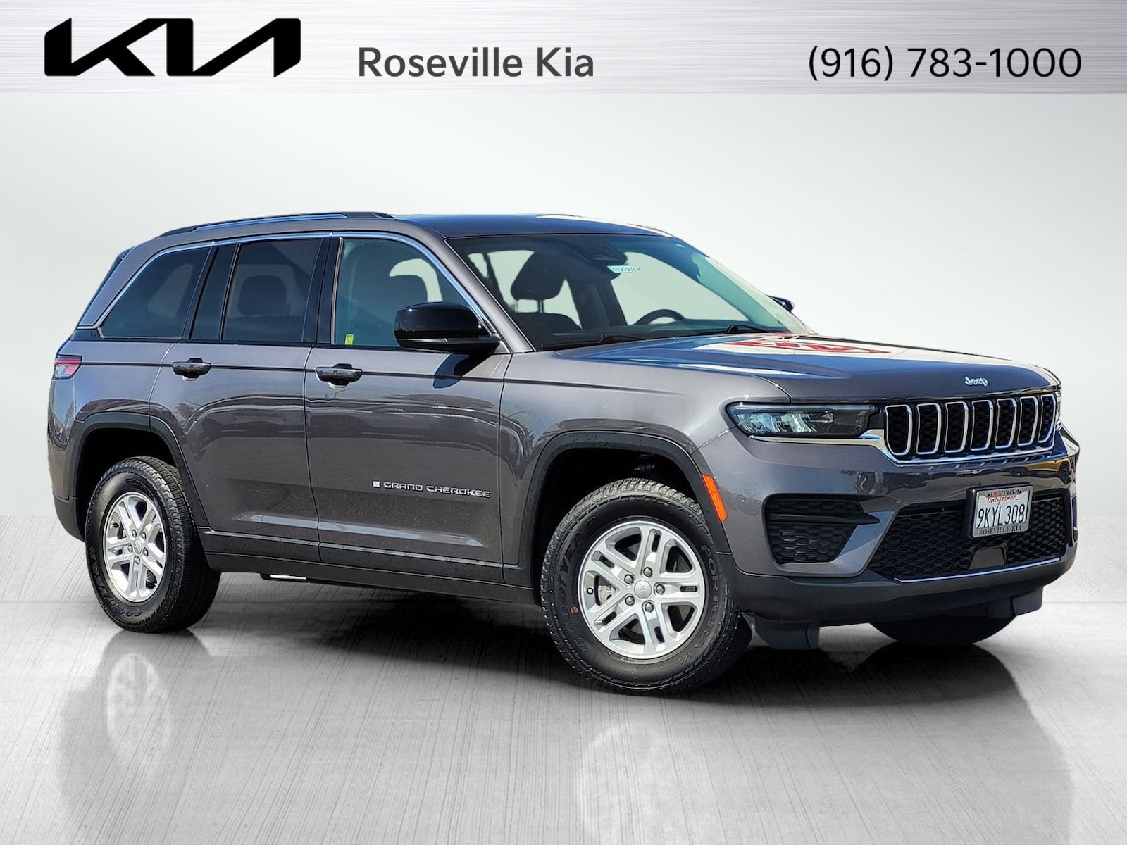 2024 Jeep GRAND CHEROKEE LAREDO