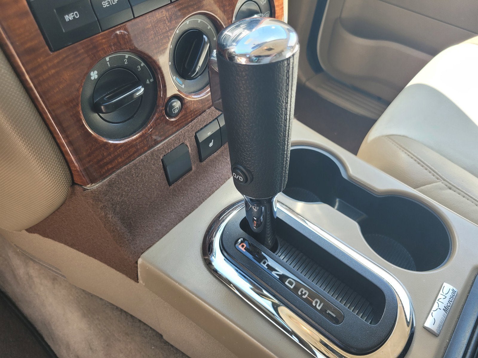 2010 Ford EXPLORER EDDIE BAUER