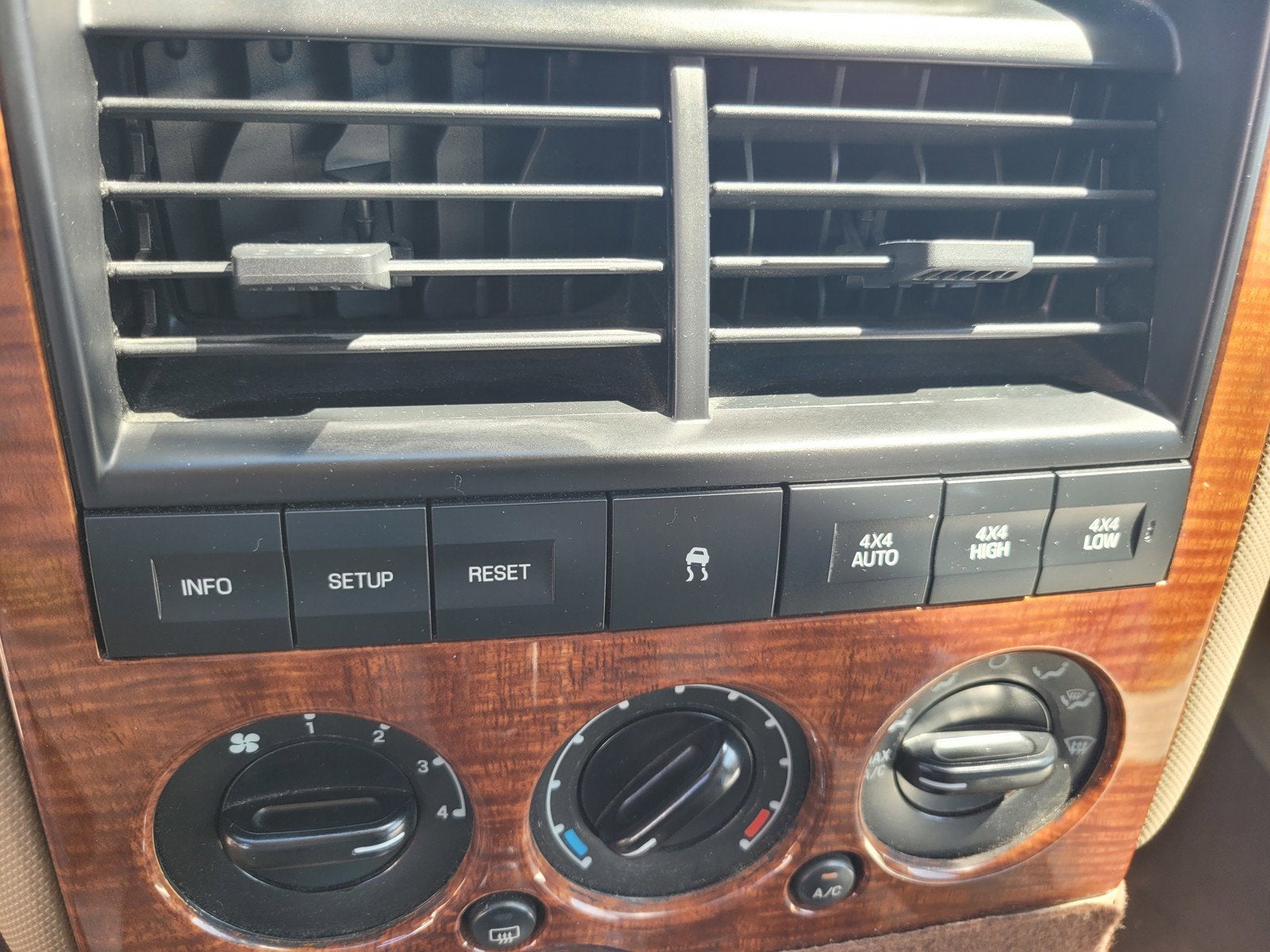 2010 Ford EXPLORER EDDIE BAUER