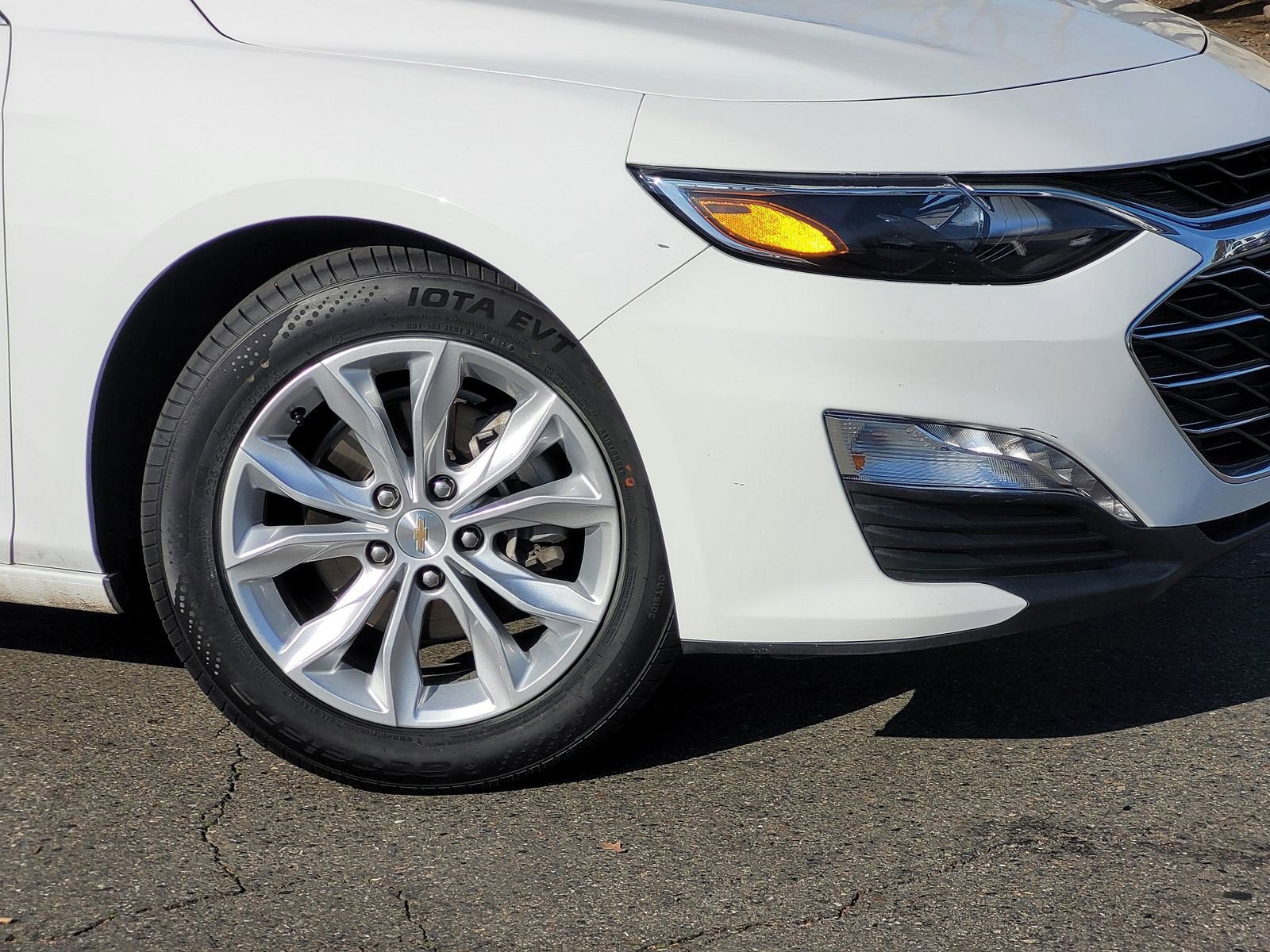 2024 Chevrolet MALIBU LT