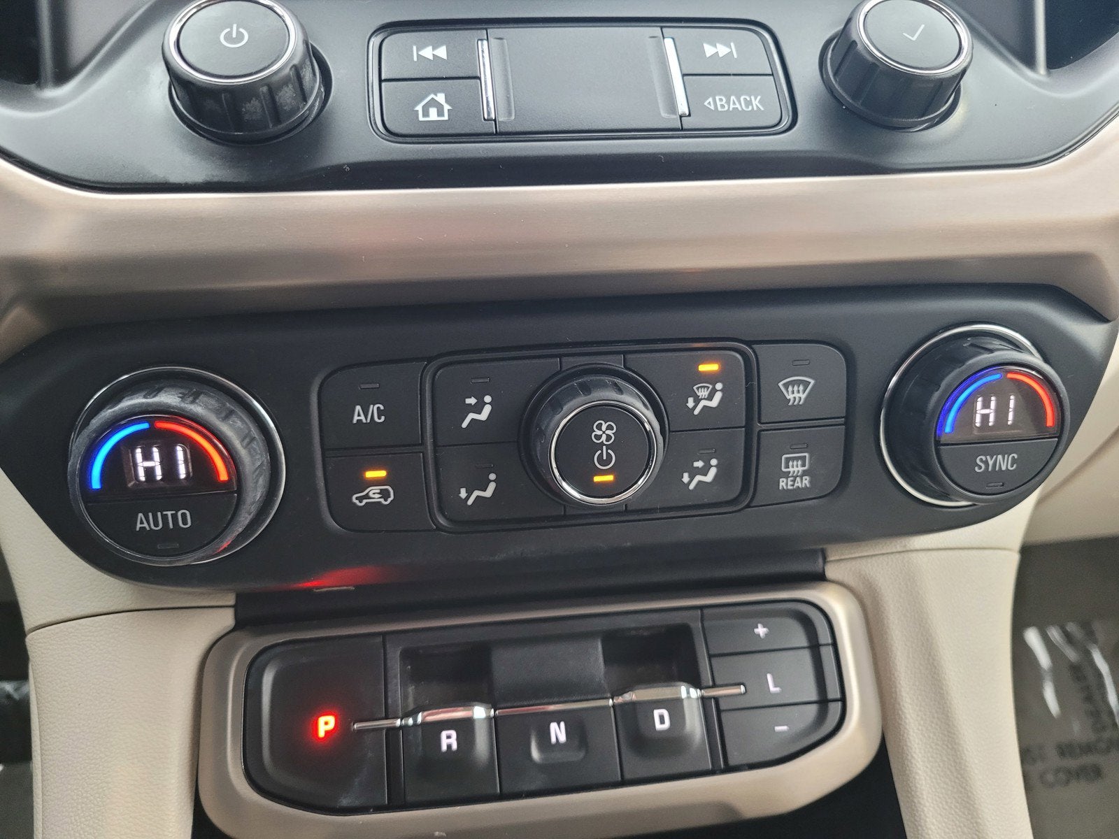 2021 GMC ACADIA DENALI