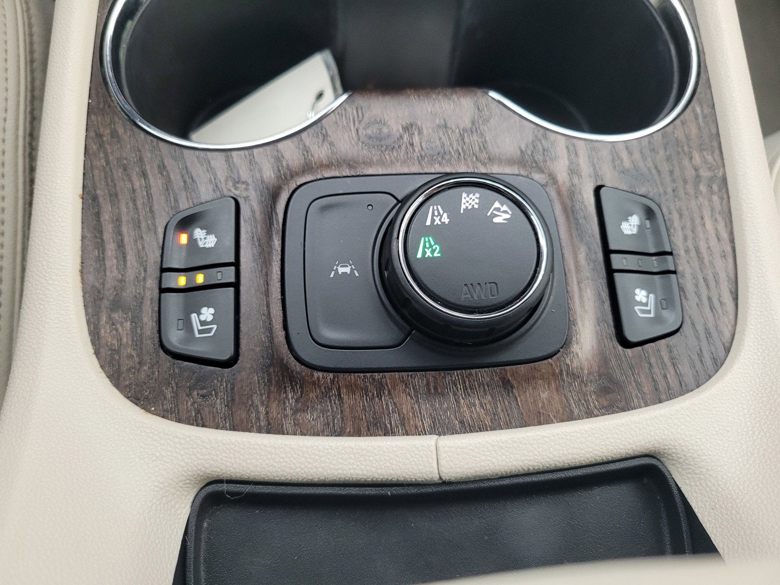 2021 GMC ACADIA DENALI