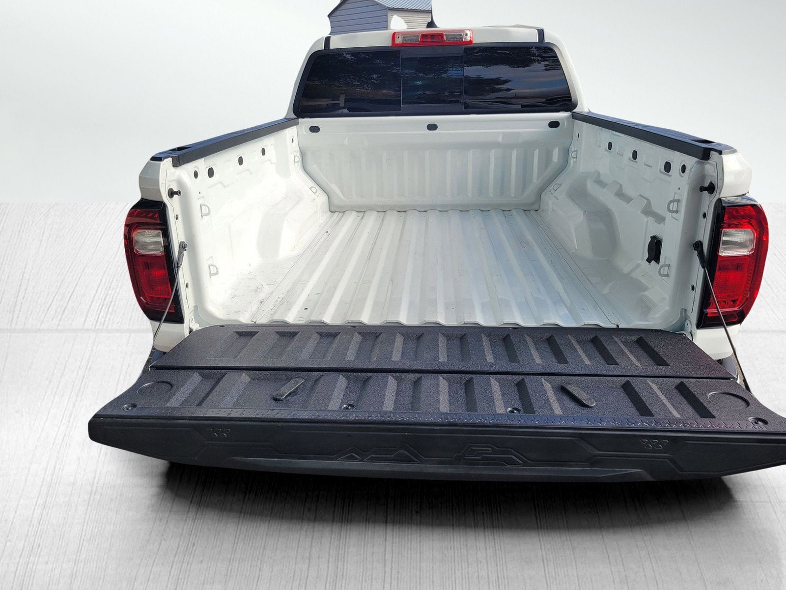 2024 GMC CANYON 4WD AT4