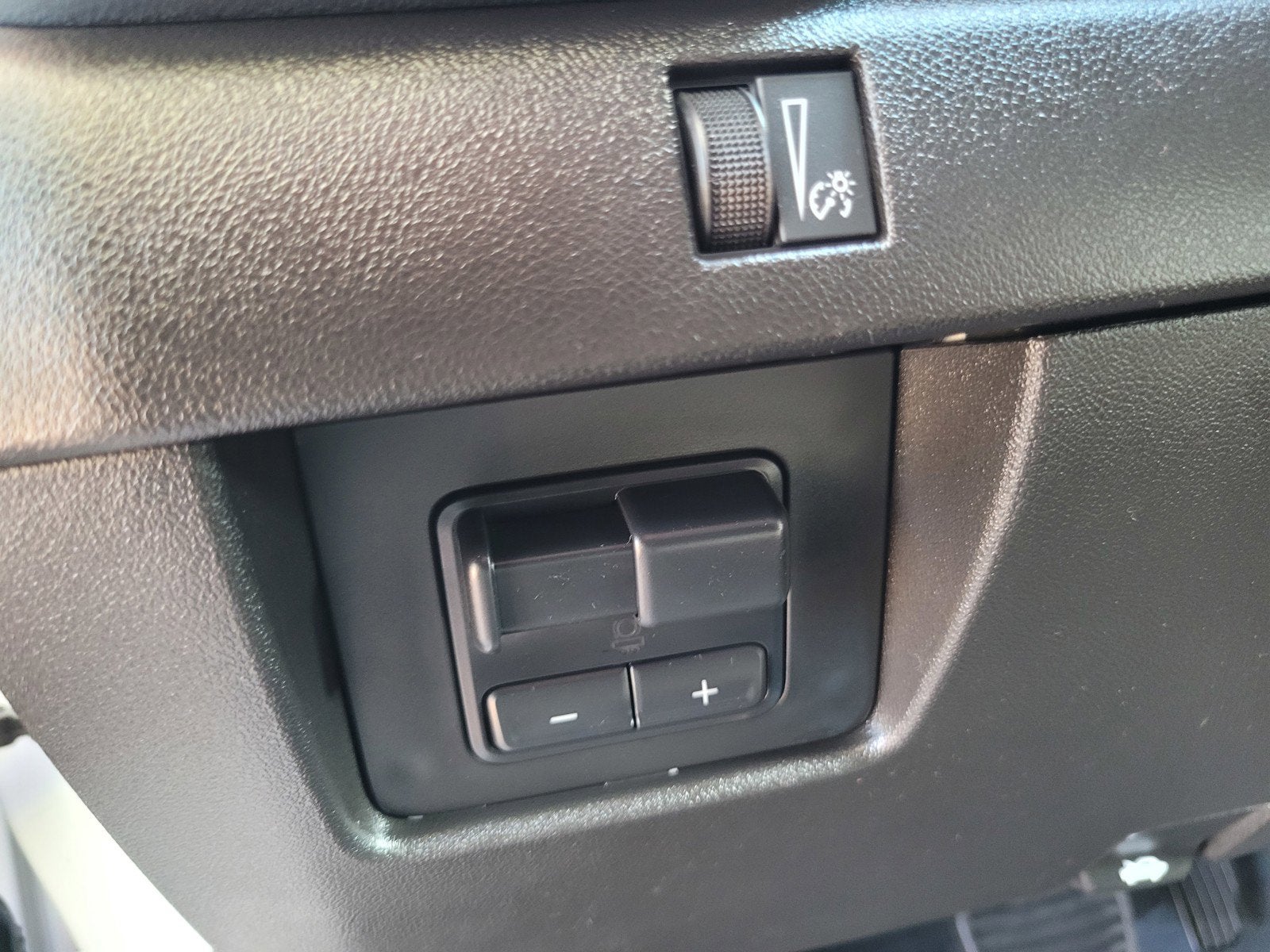 2024 GMC CANYON 4WD AT4