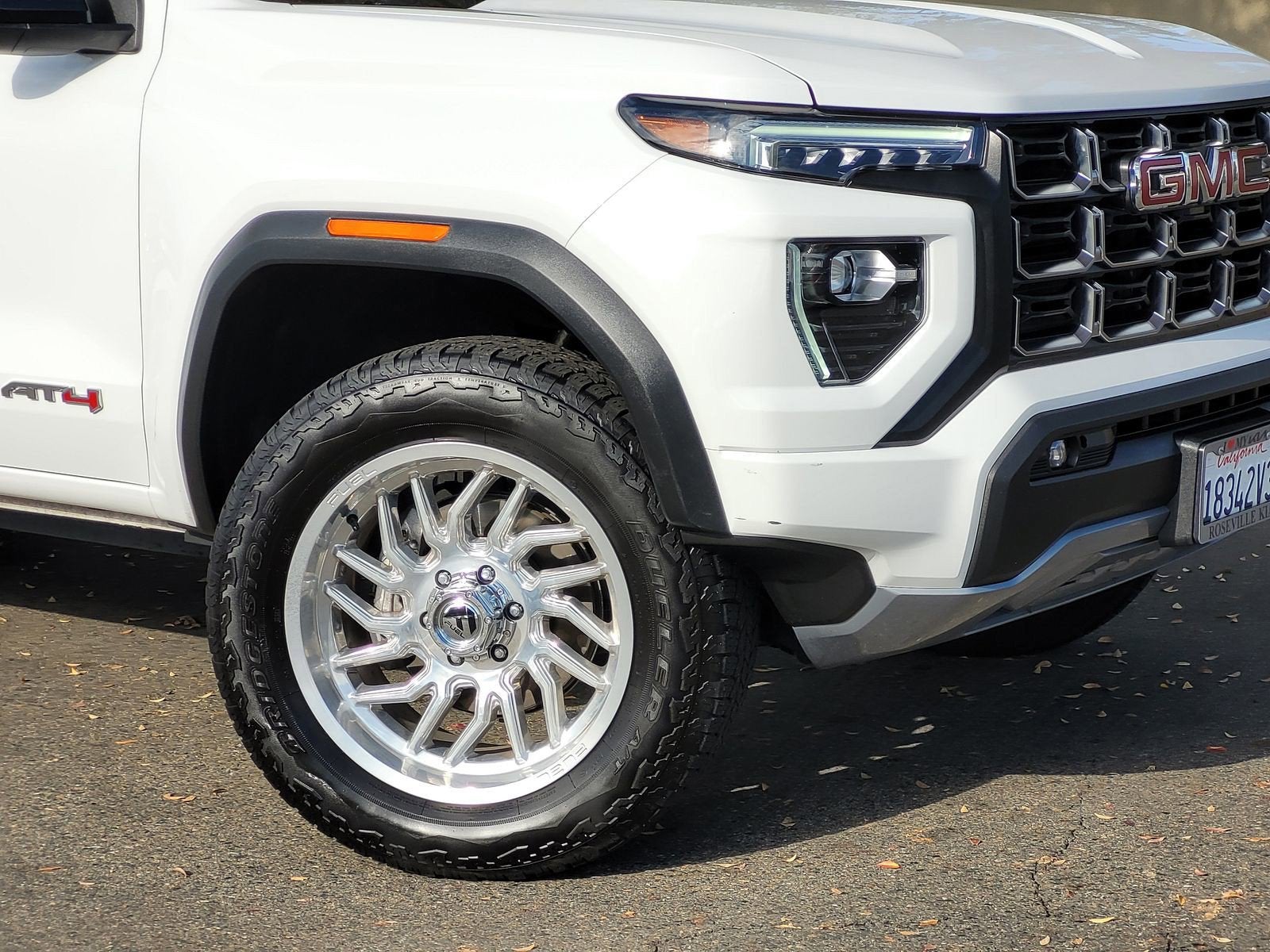 2024 GMC CANYON 4WD AT4