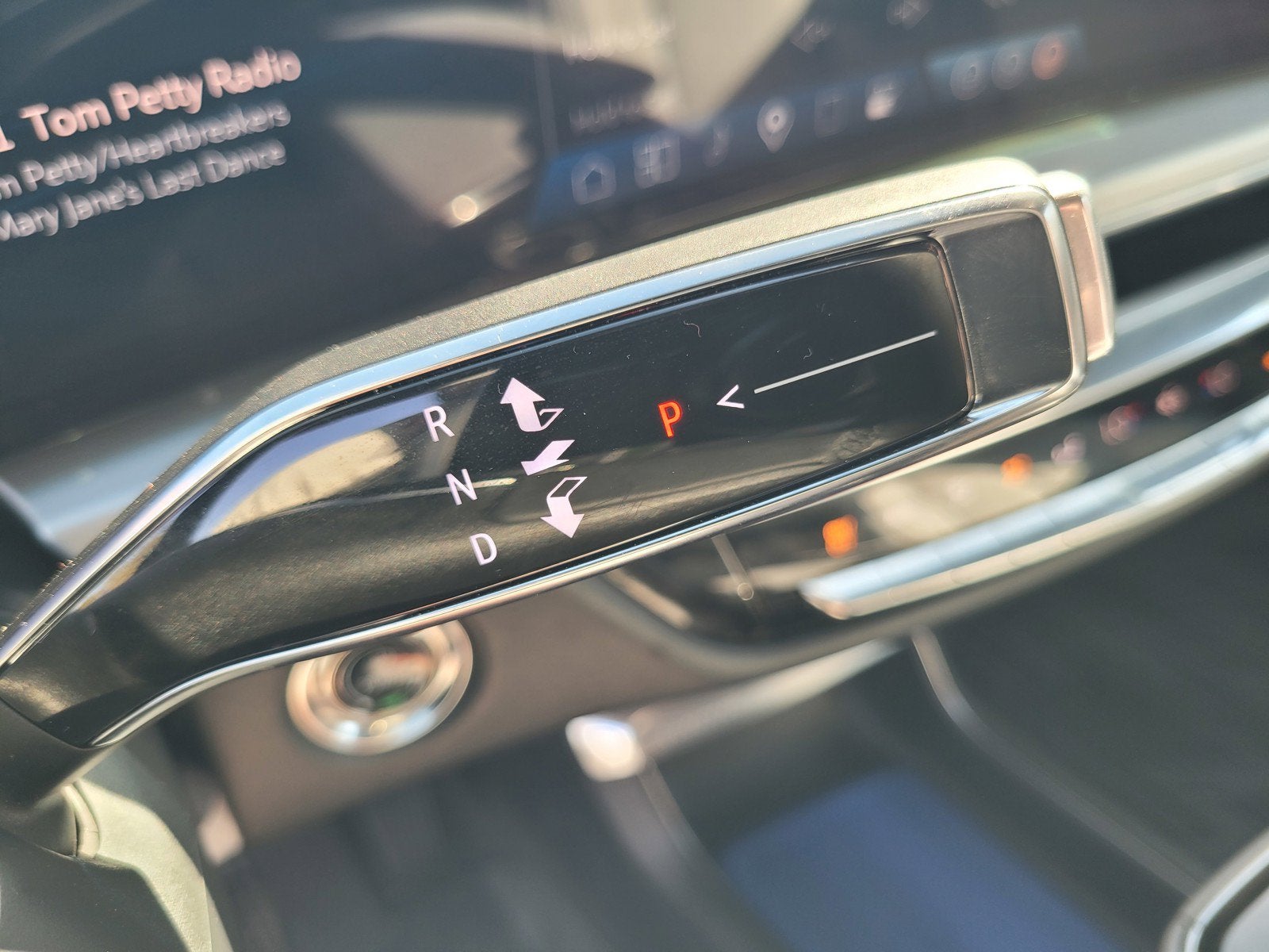 2024 Cadillac LYRIQ LUXURY