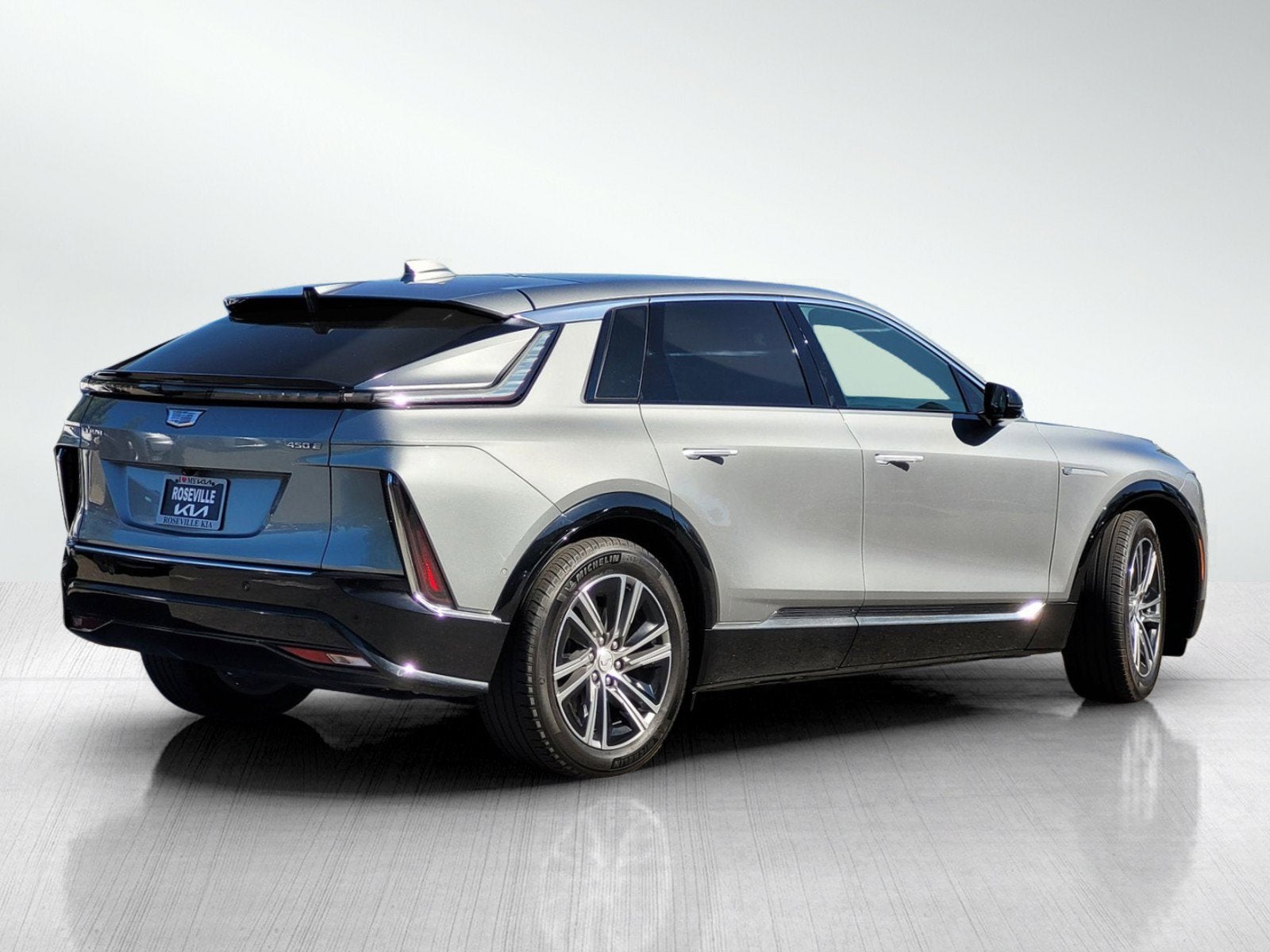 2024 Cadillac LYRIQ LUXURY