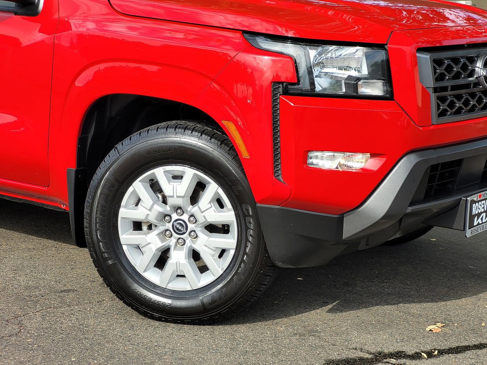 2022 Nissan FRONTIER SV