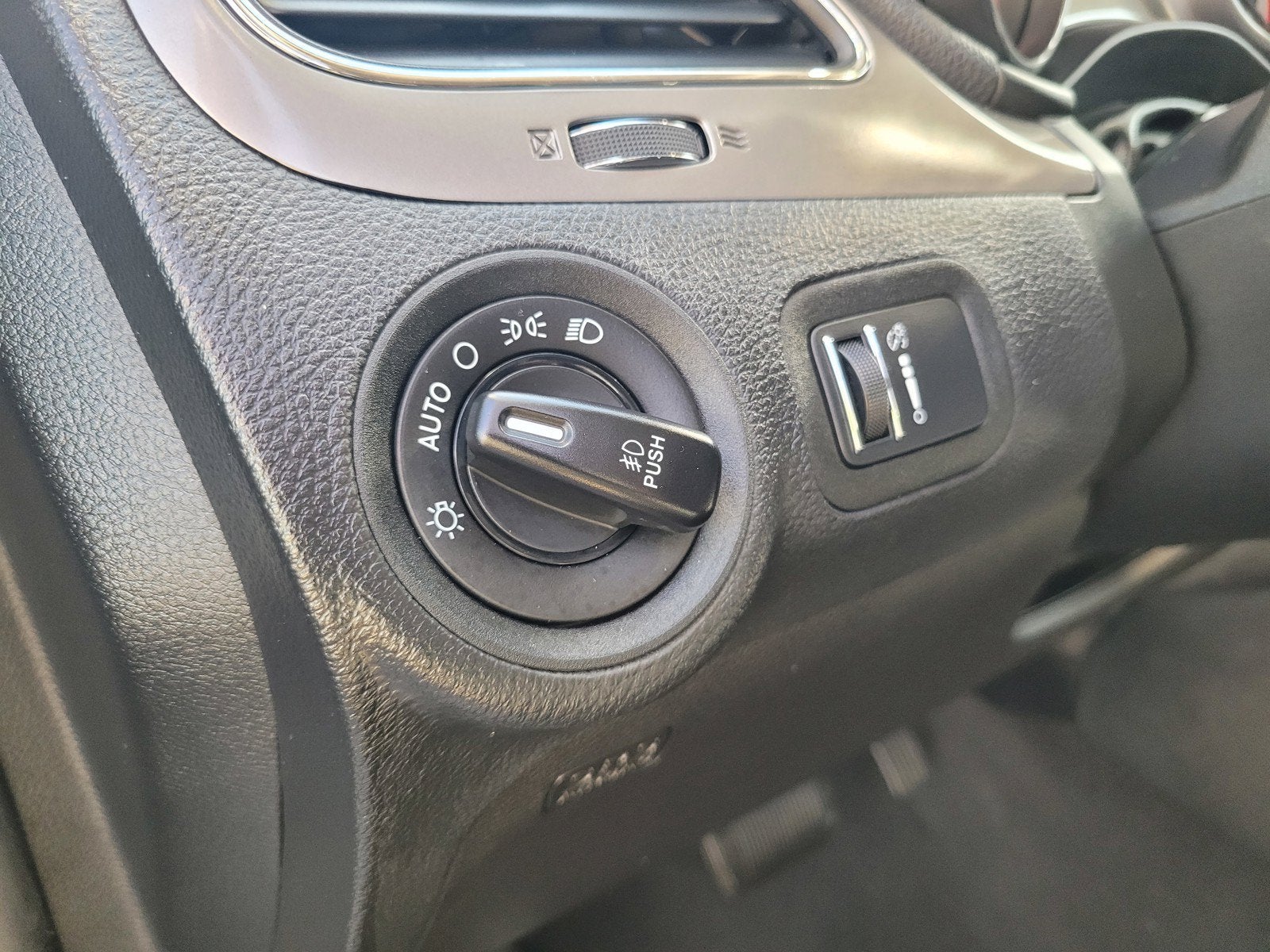 2020 Dodge JOURNEY CROSSROAD