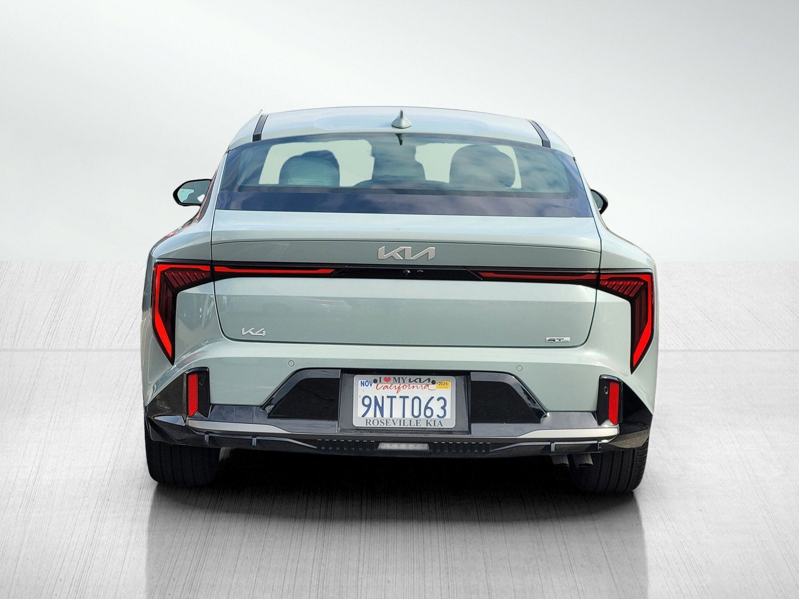 2025 Kia K4 GT-LINE TURBO