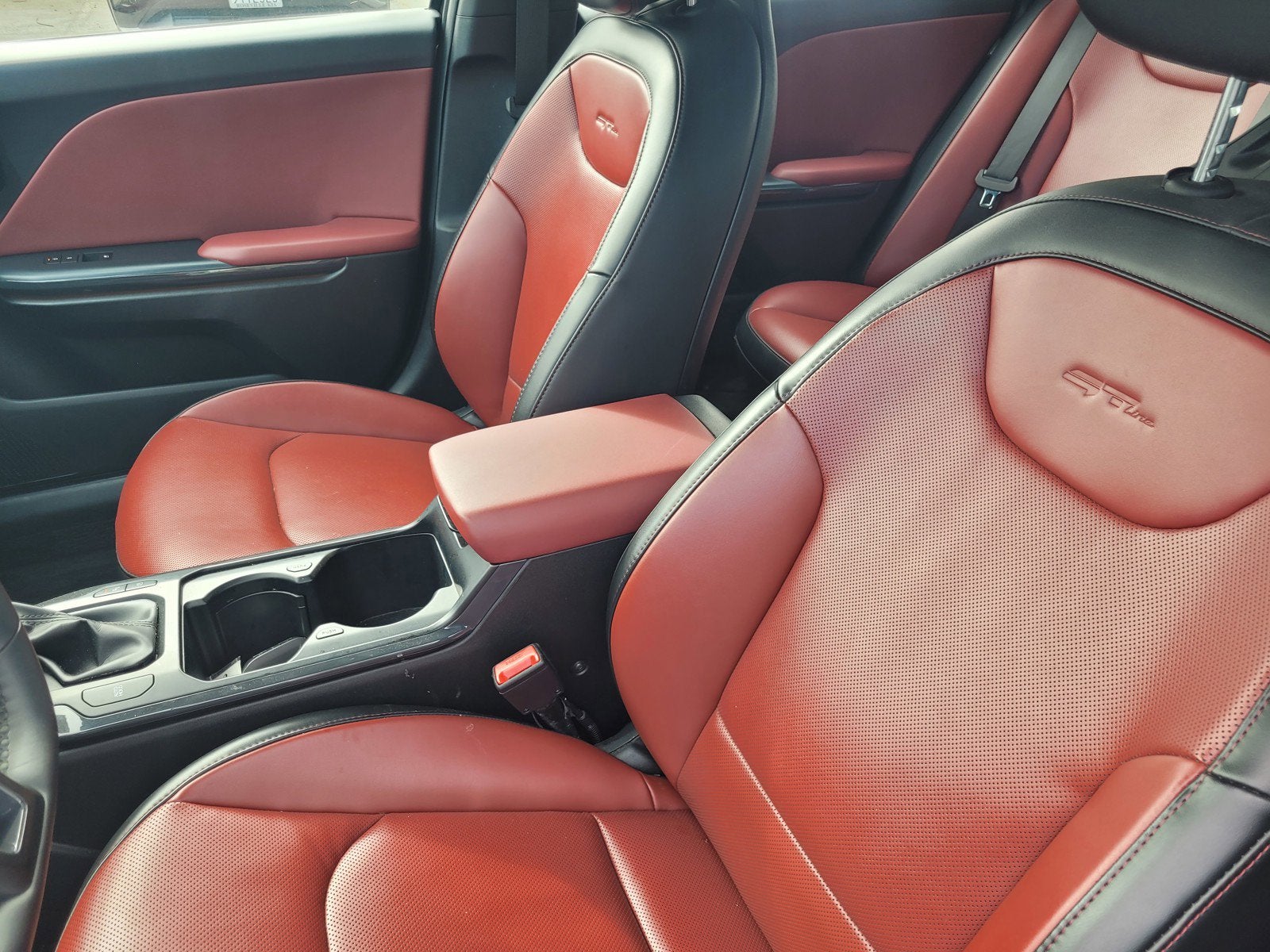 2025 Kia K4 GT-LINE TURBO