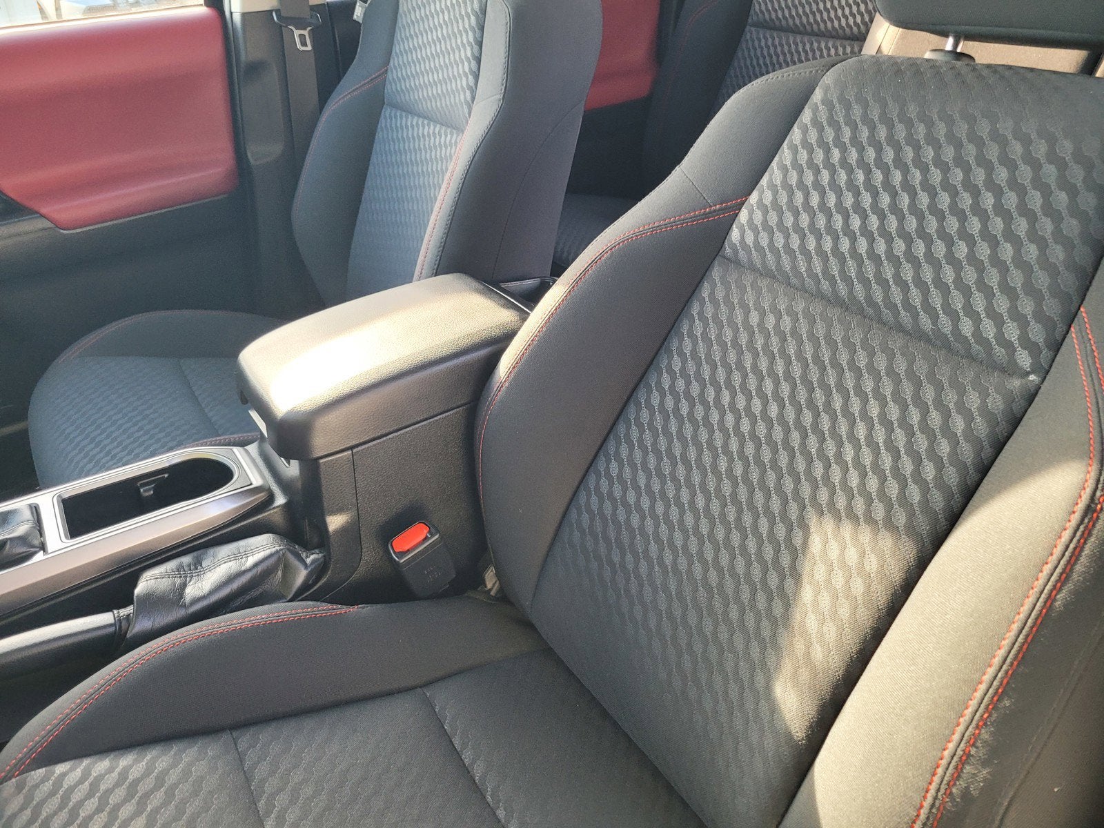 2023 Toyota TACOMA 4WD SR5