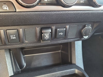 2023 Toyota TACOMA 4WD SR5