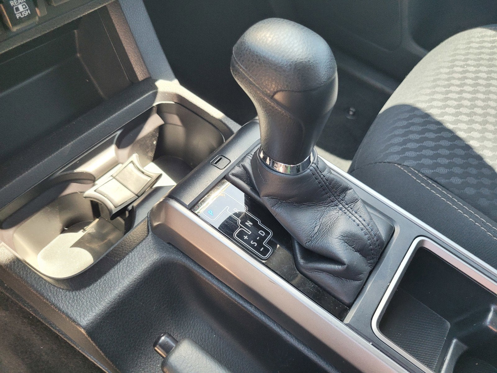 2021 Toyota TACOMA 4WD SR5