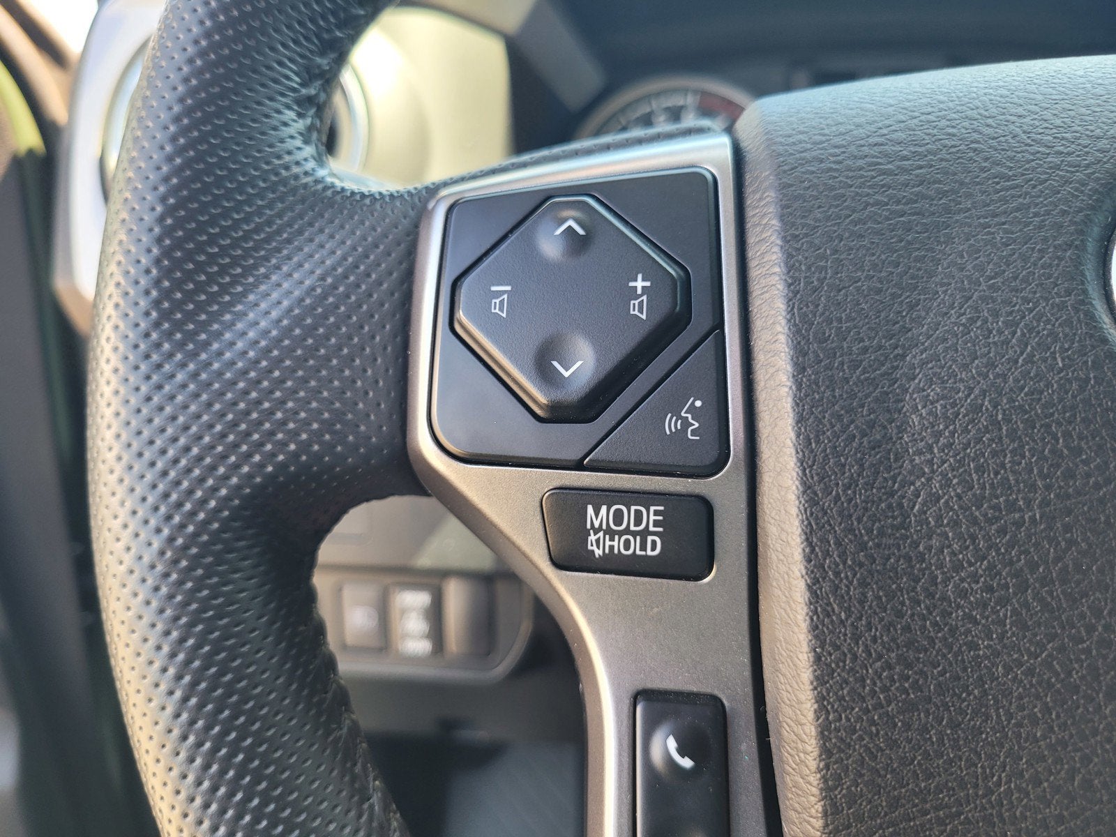 2021 Toyota TACOMA 4WD SR5