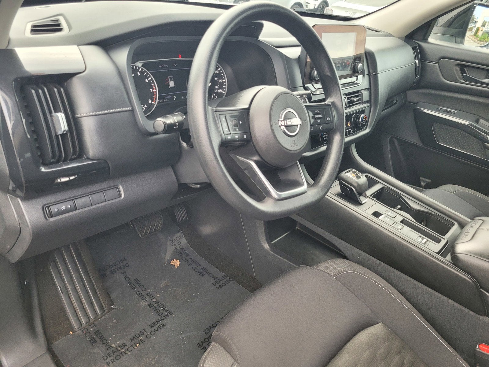 2023 Nissan PATHFINDER S