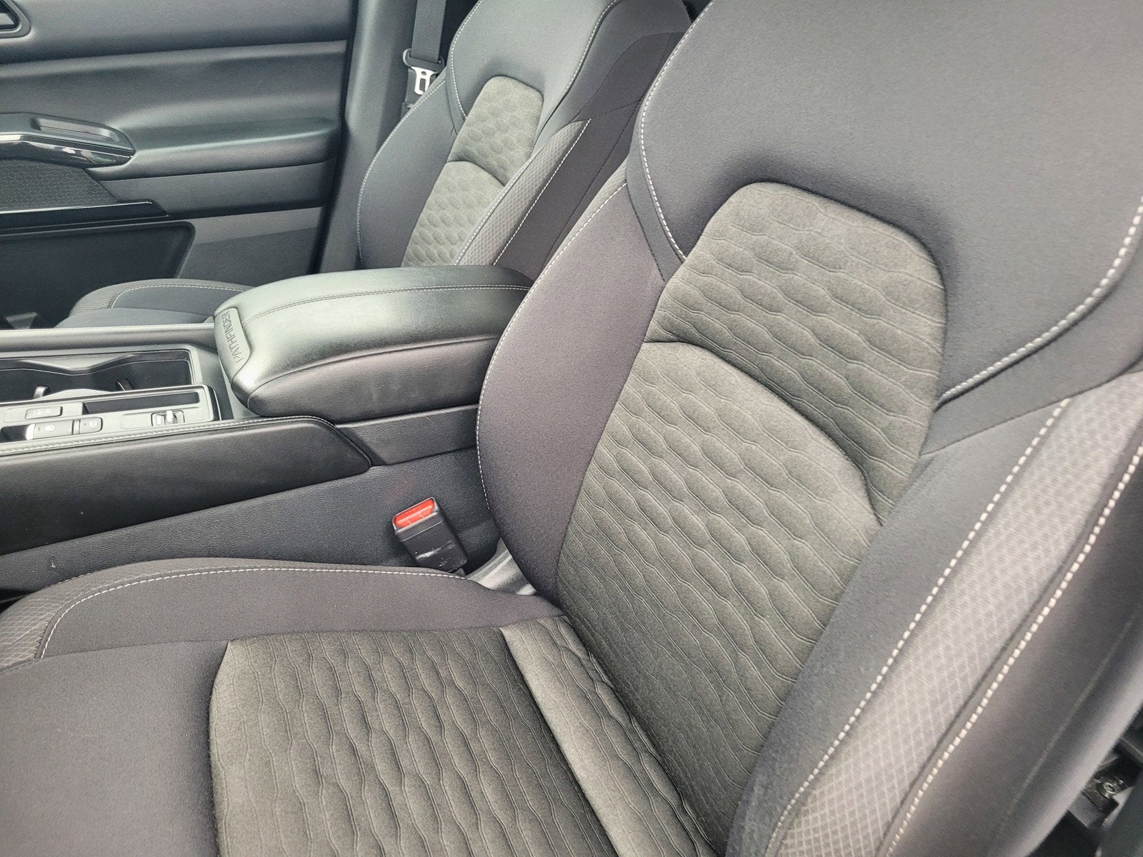 2023 Nissan PATHFINDER S