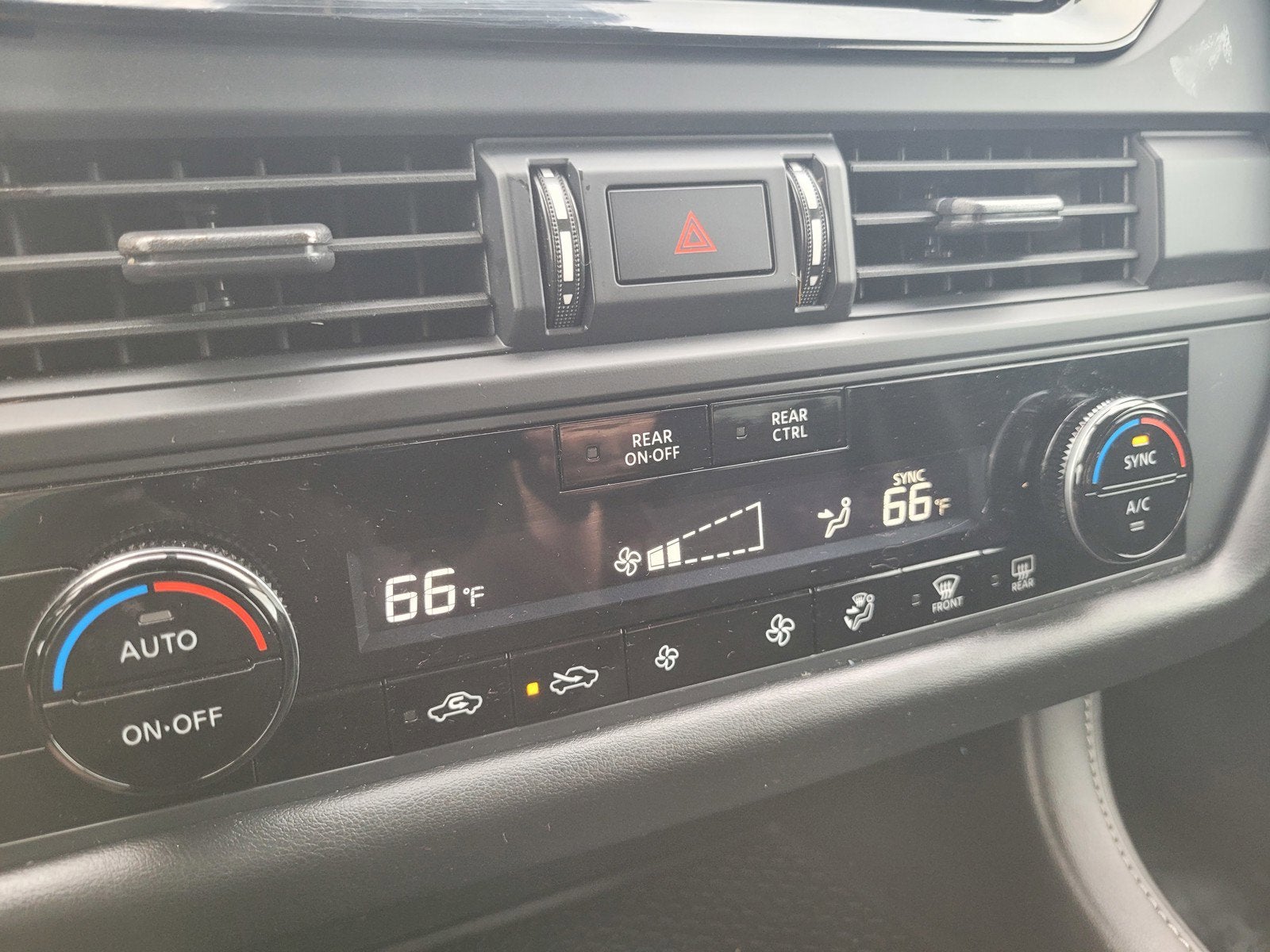 2023 Nissan PATHFINDER S