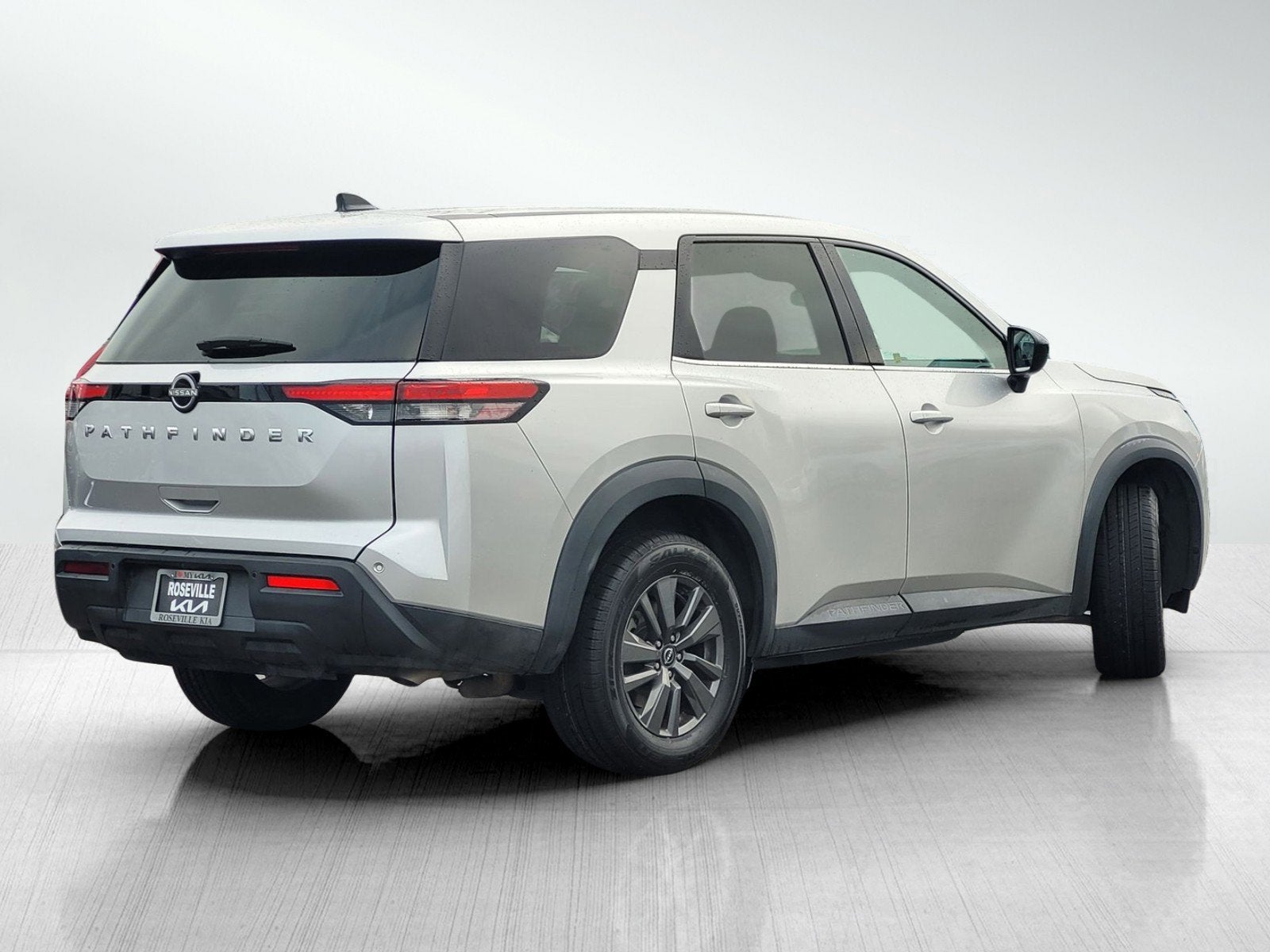 2023 Nissan PATHFINDER S