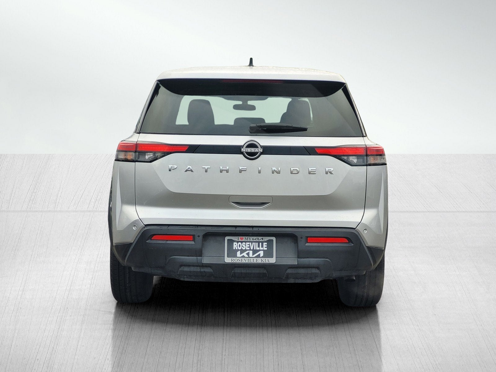 2023 Nissan PATHFINDER S