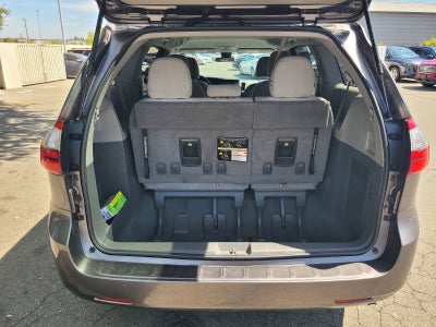 2020 Toyota SIENNA L