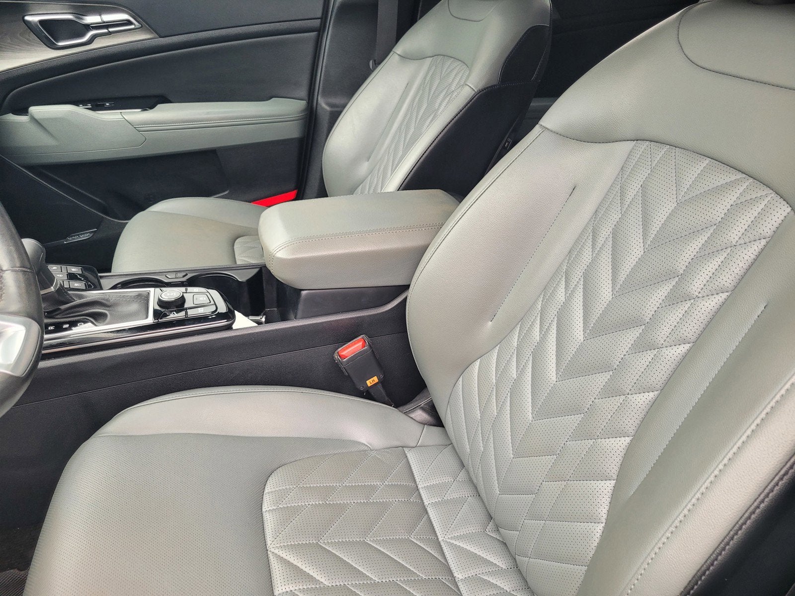 2024 Kia SPORTAGE X-PRO PRESTIGE