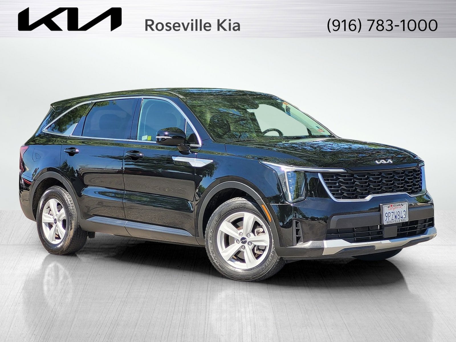 2025 Kia SORENTO LX
