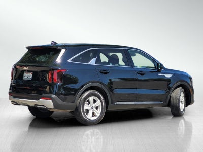 2025 Kia SORENTO LX