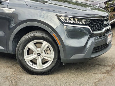 2023 Kia SORENTO LX