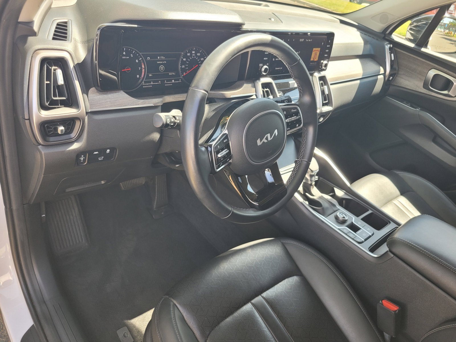 2023 Kia SORENTO EX