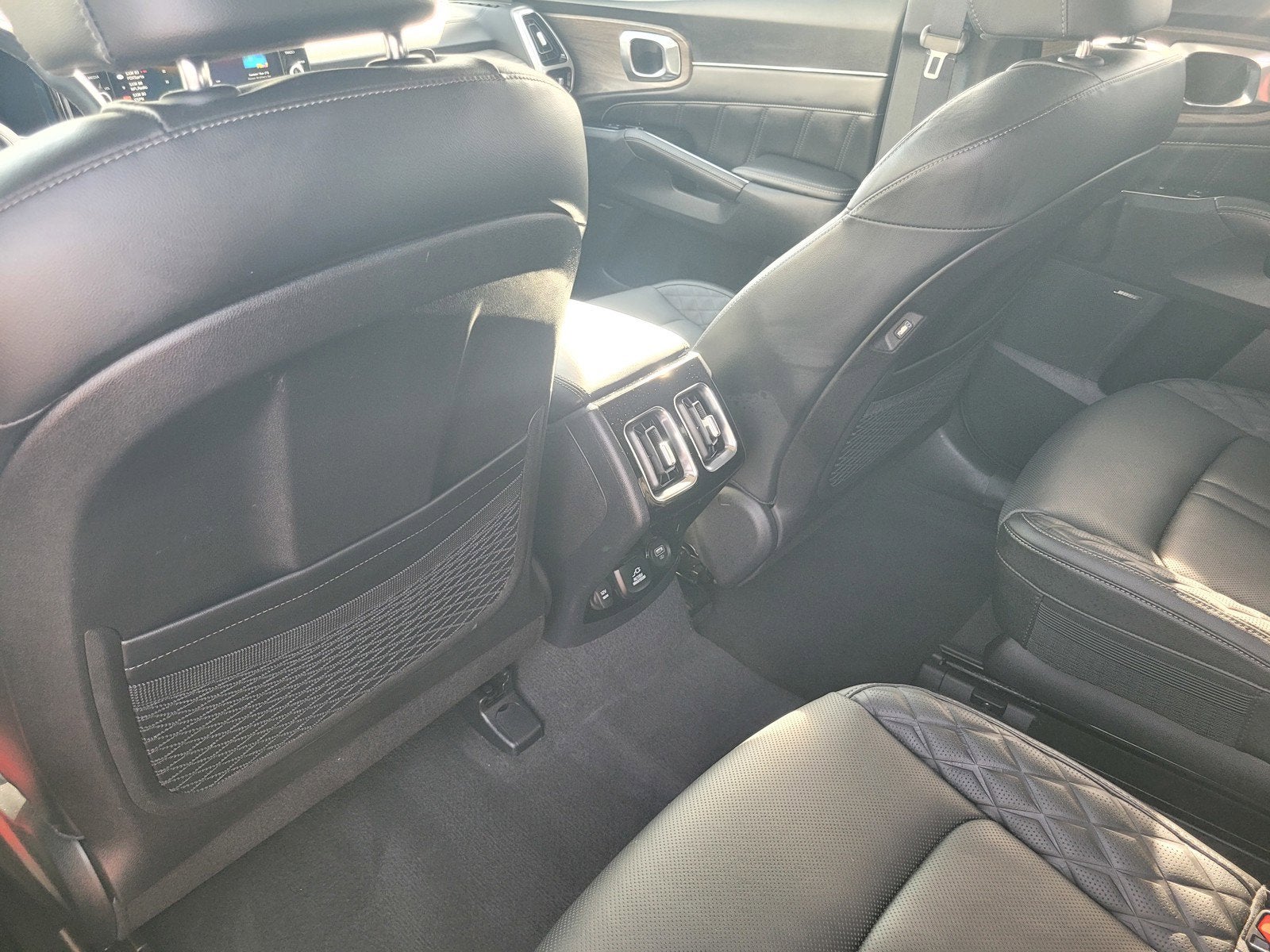 2023 Kia SORENTO Base