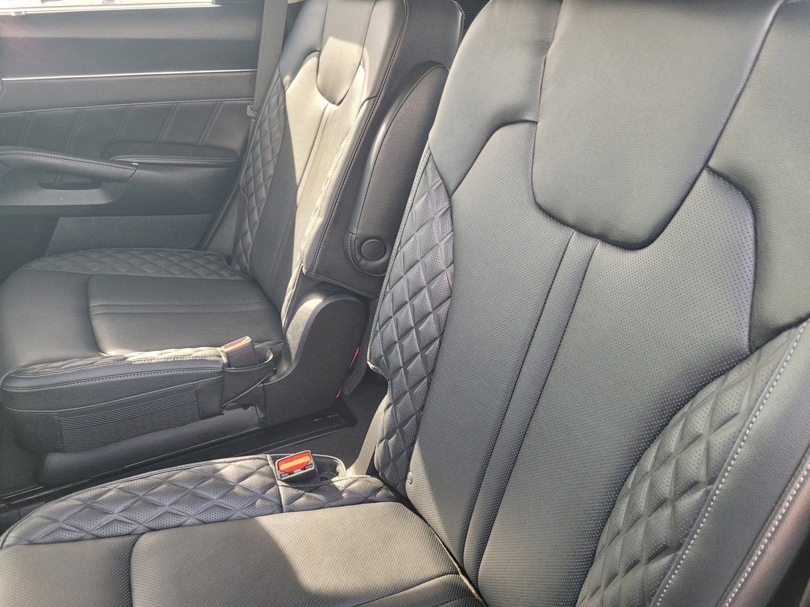 2023 Kia SORENTO Base