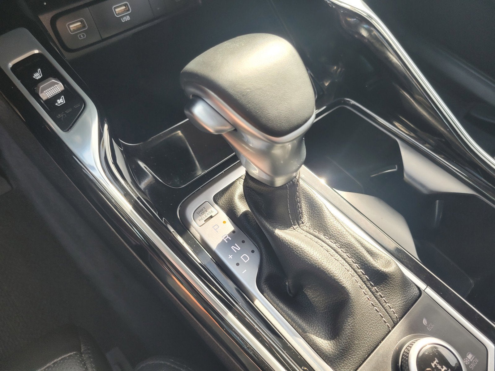 2023 Kia SORENTO Base