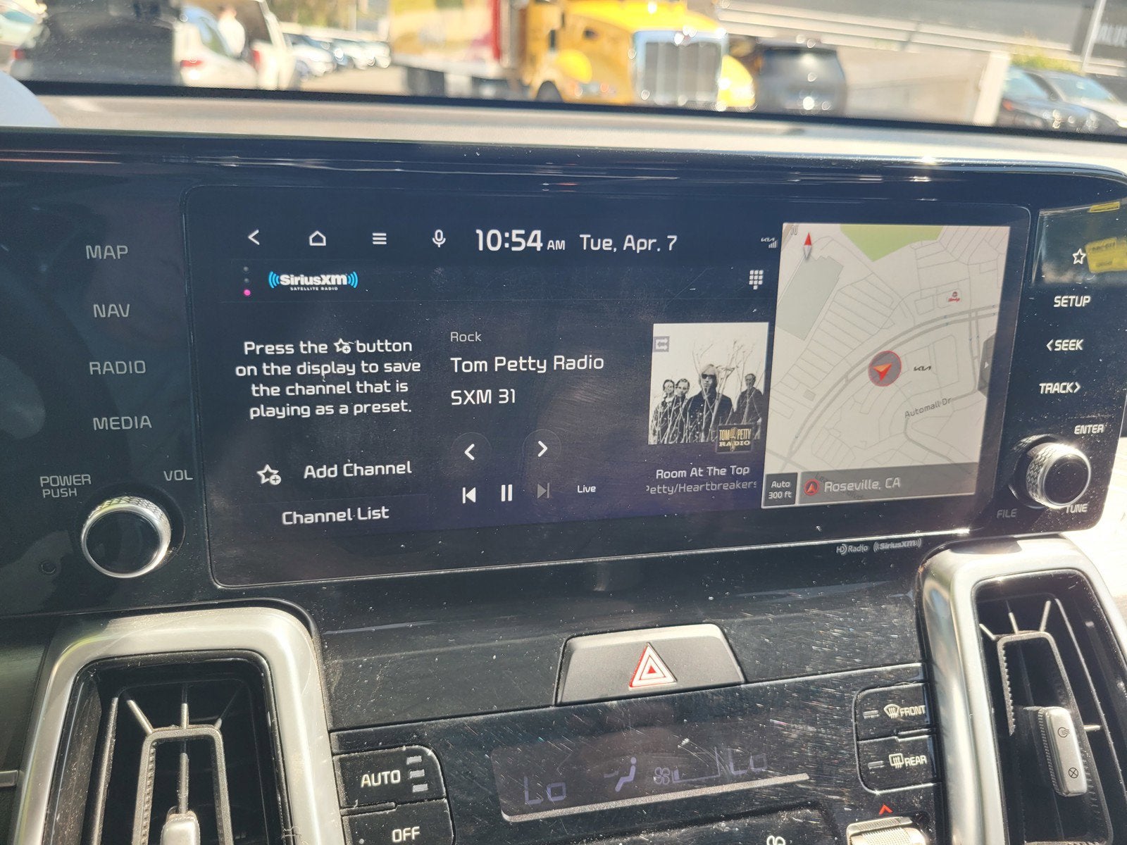 2023 Kia SORENTO SX
