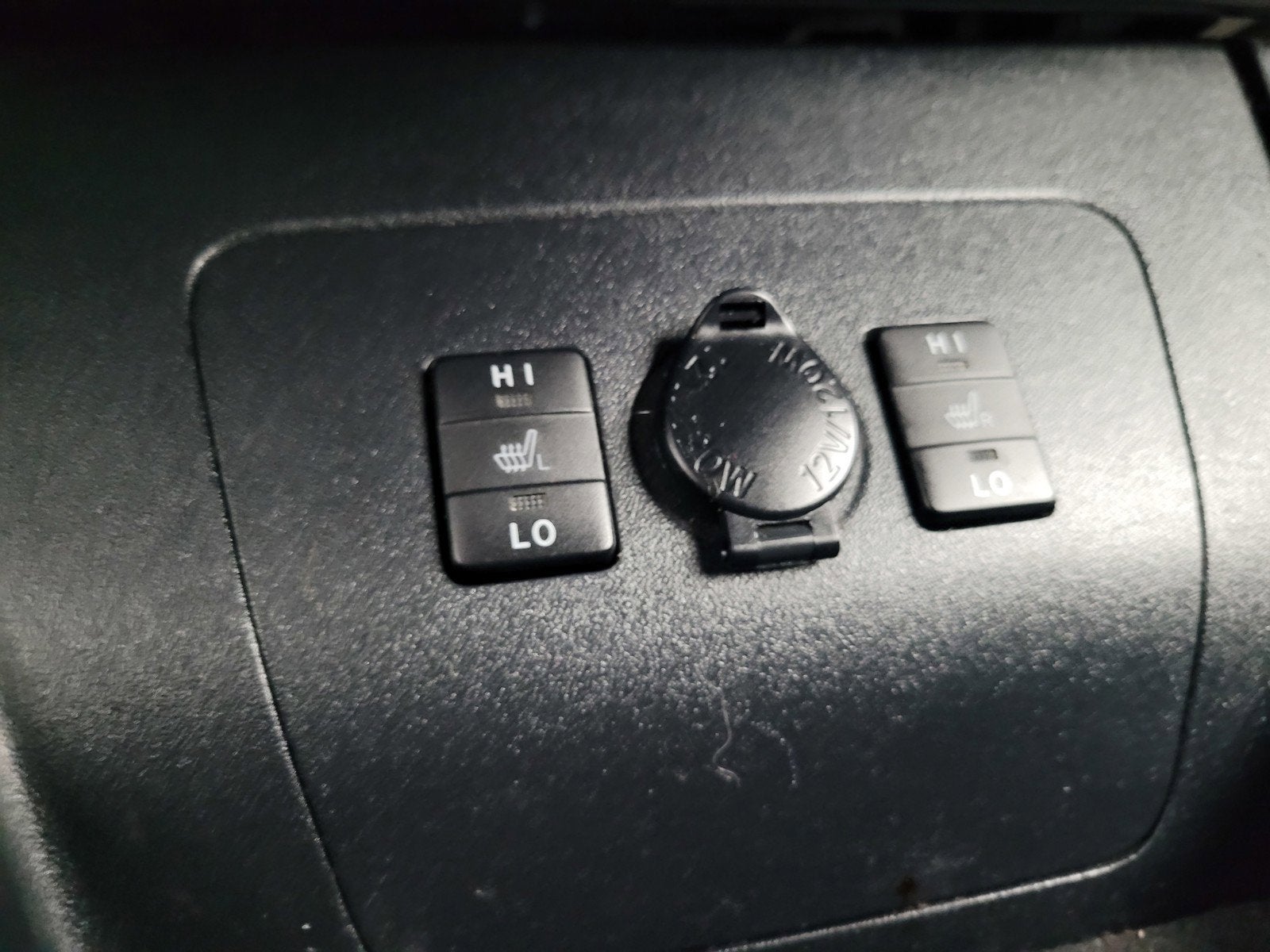 2014 Toyota PRIUS PLUG-IN BASE