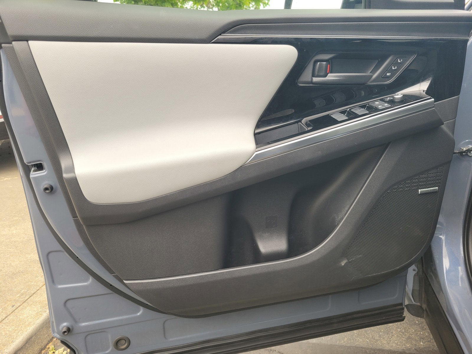 2023 Subaru SOLTERRA LIMITED