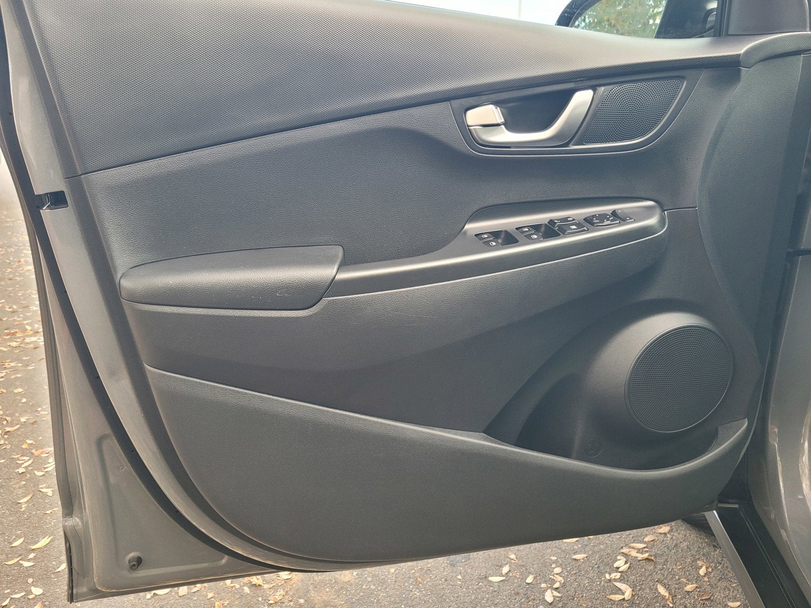 2023 Hyundai KONA ELECTRIC SE