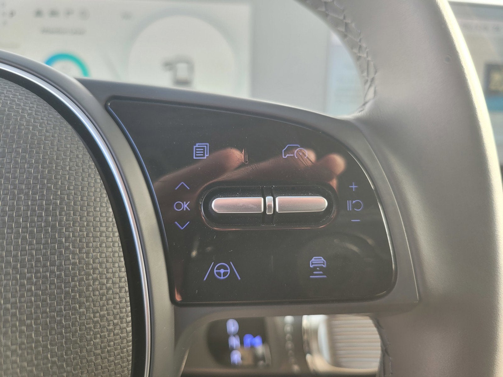 2024 Hyundai IONIQ 5 SE STANDARD RANGE