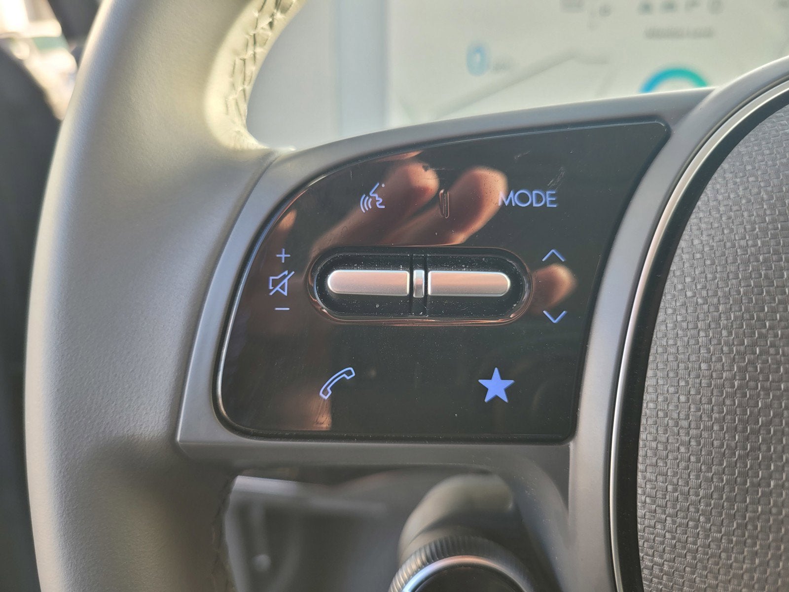 2024 Hyundai IONIQ 5 SE STANDARD RANGE