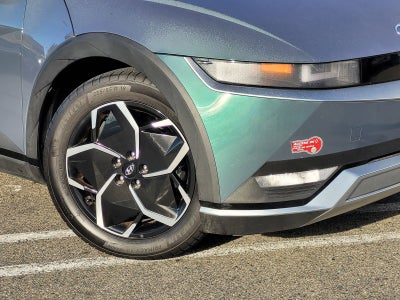 2024 Hyundai IONIQ 5 SE STANDARD RANGE