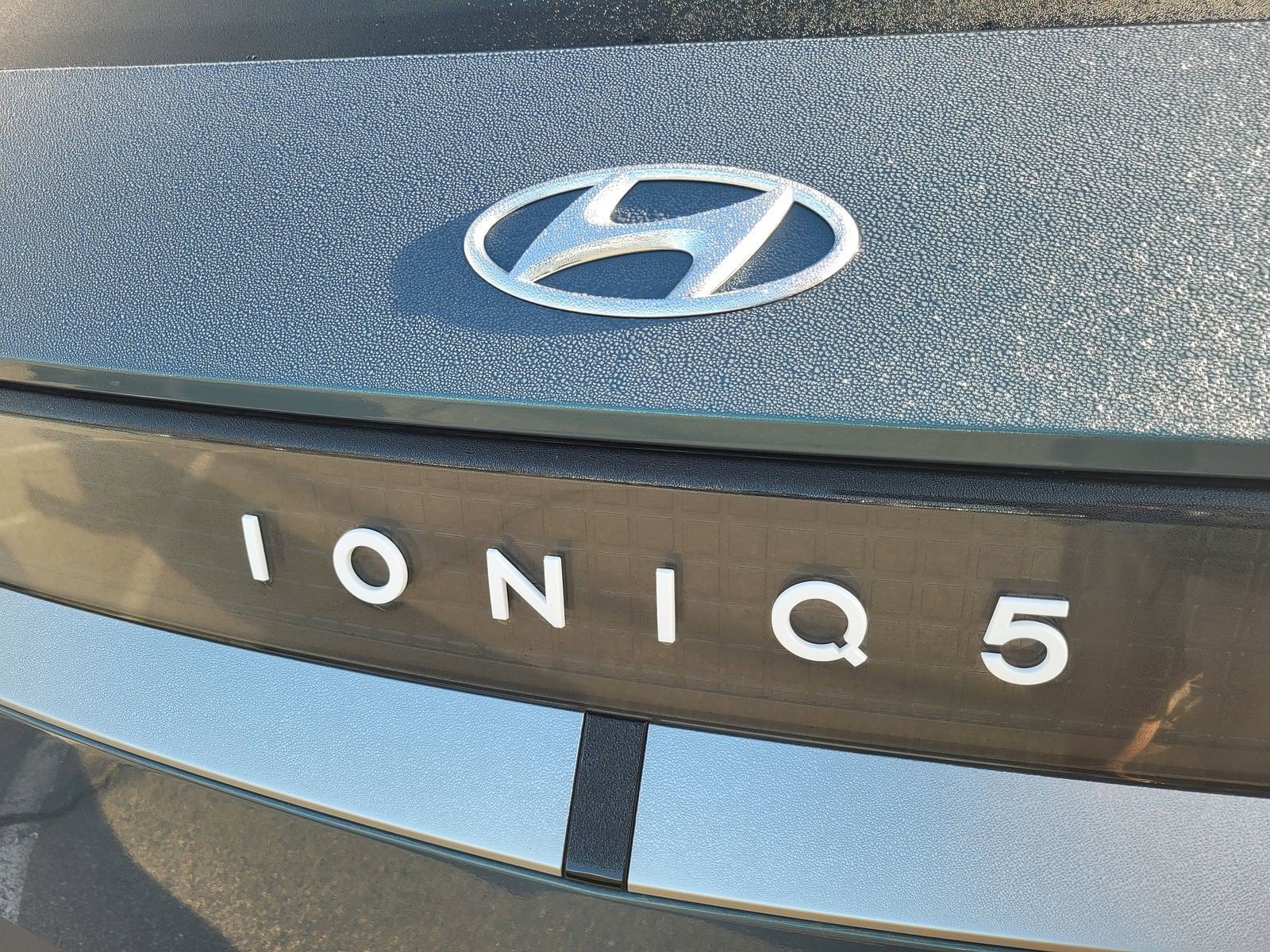 2024 Hyundai IONIQ 5 SE STANDARD RANGE