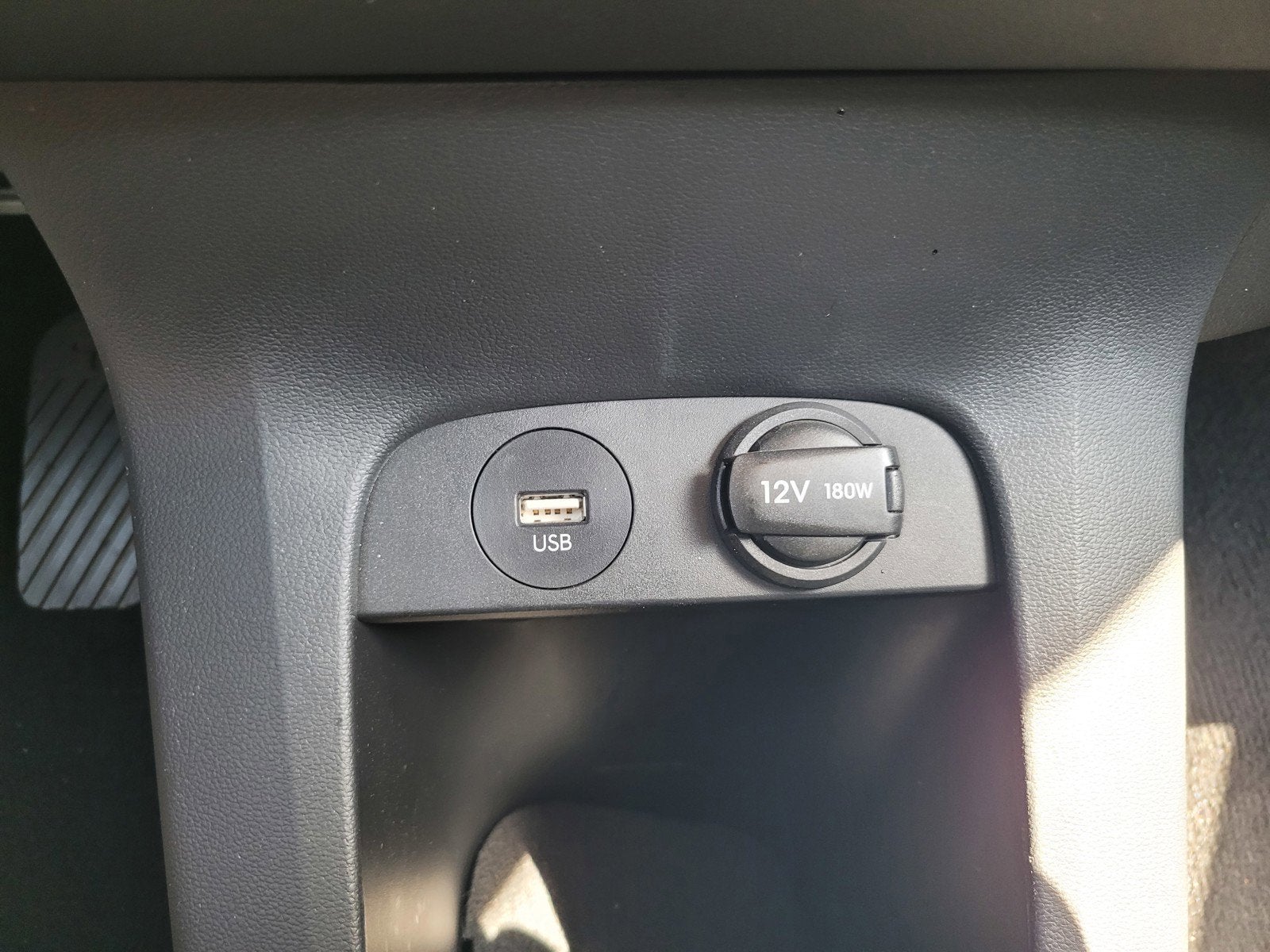 2024 Hyundai IONIQ 5 SE
