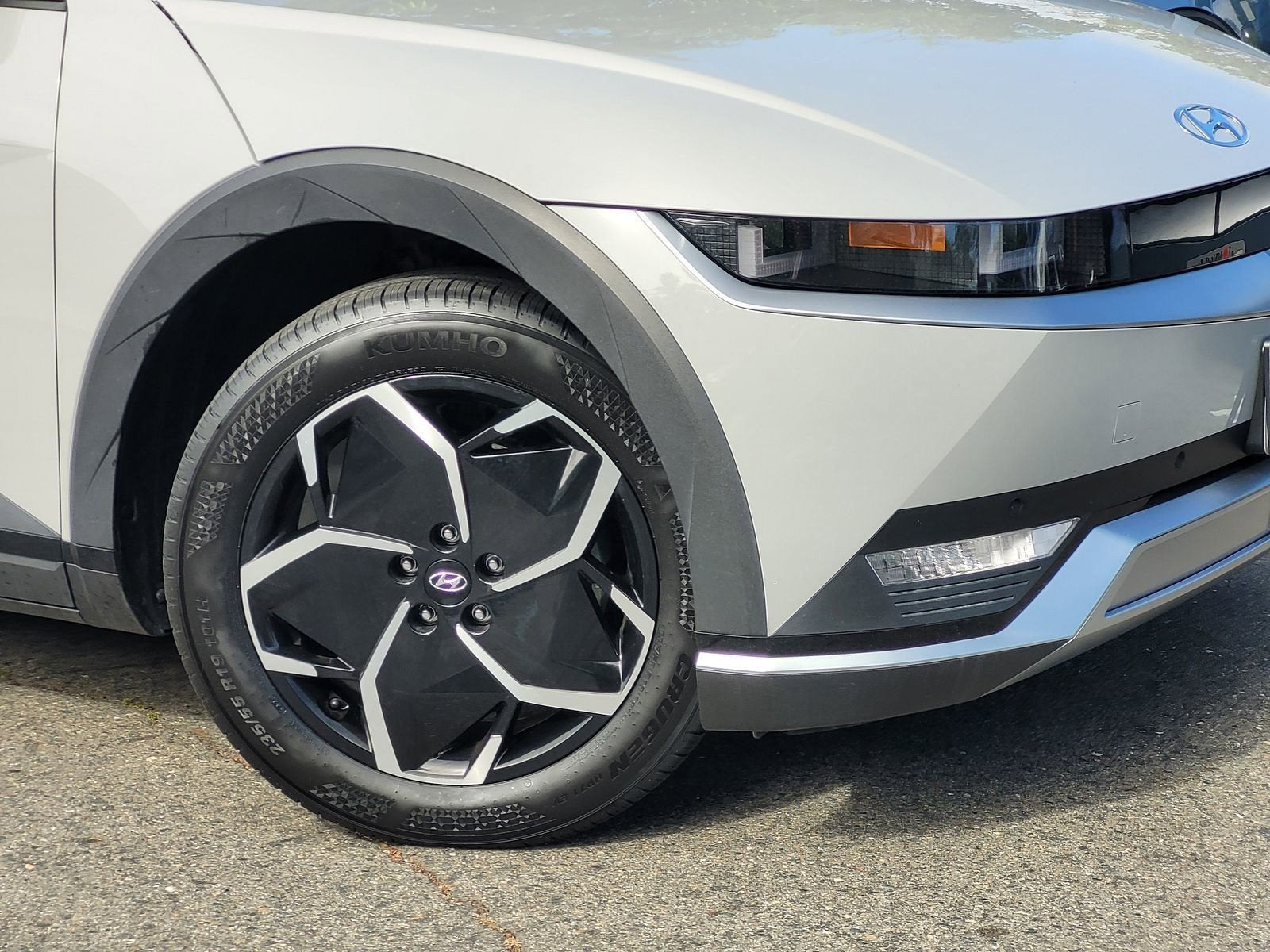 2024 Hyundai IONIQ 5 SEL