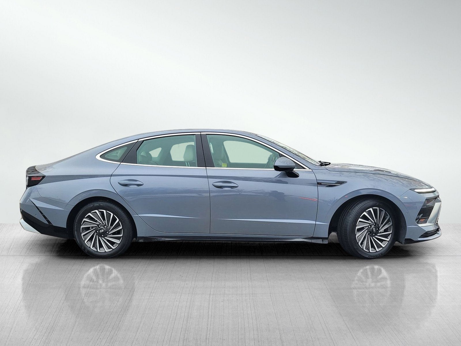 2024 Hyundai SONATA HYBRID LIMITED