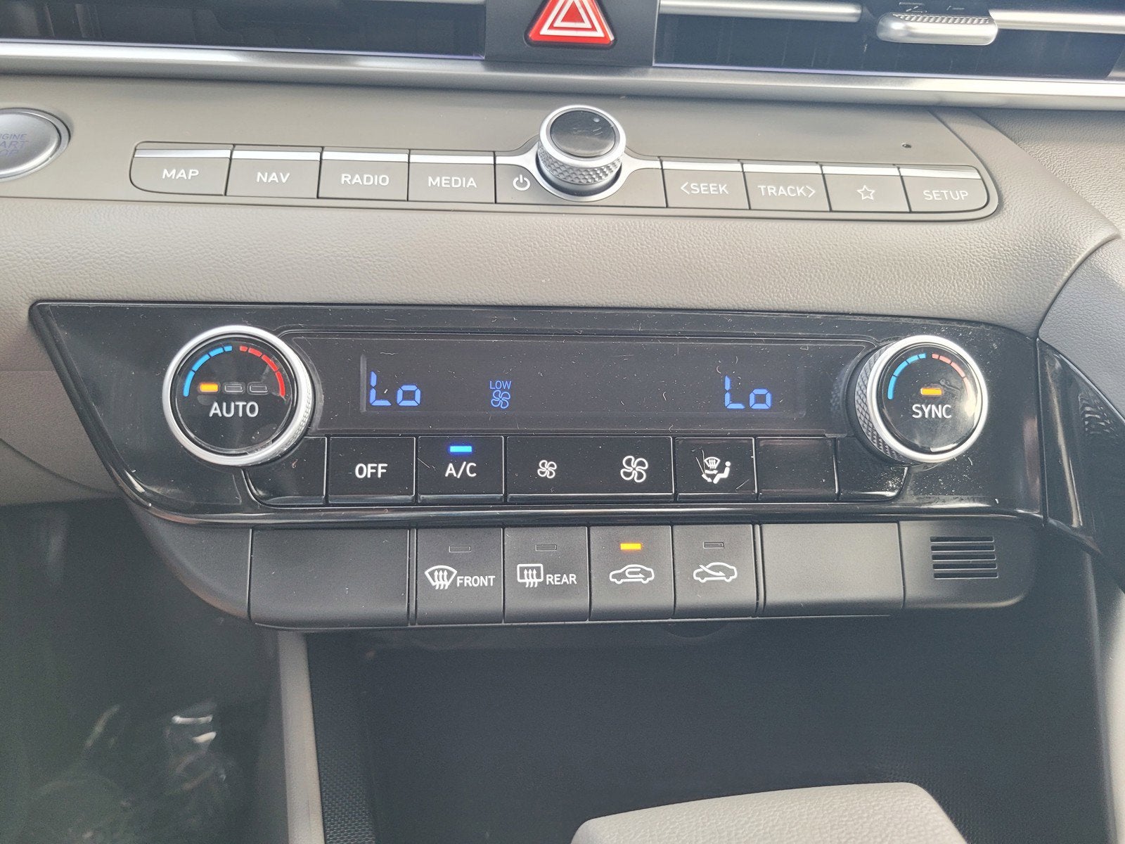 2024 Hyundai ELANTRA HYBRID BLUE