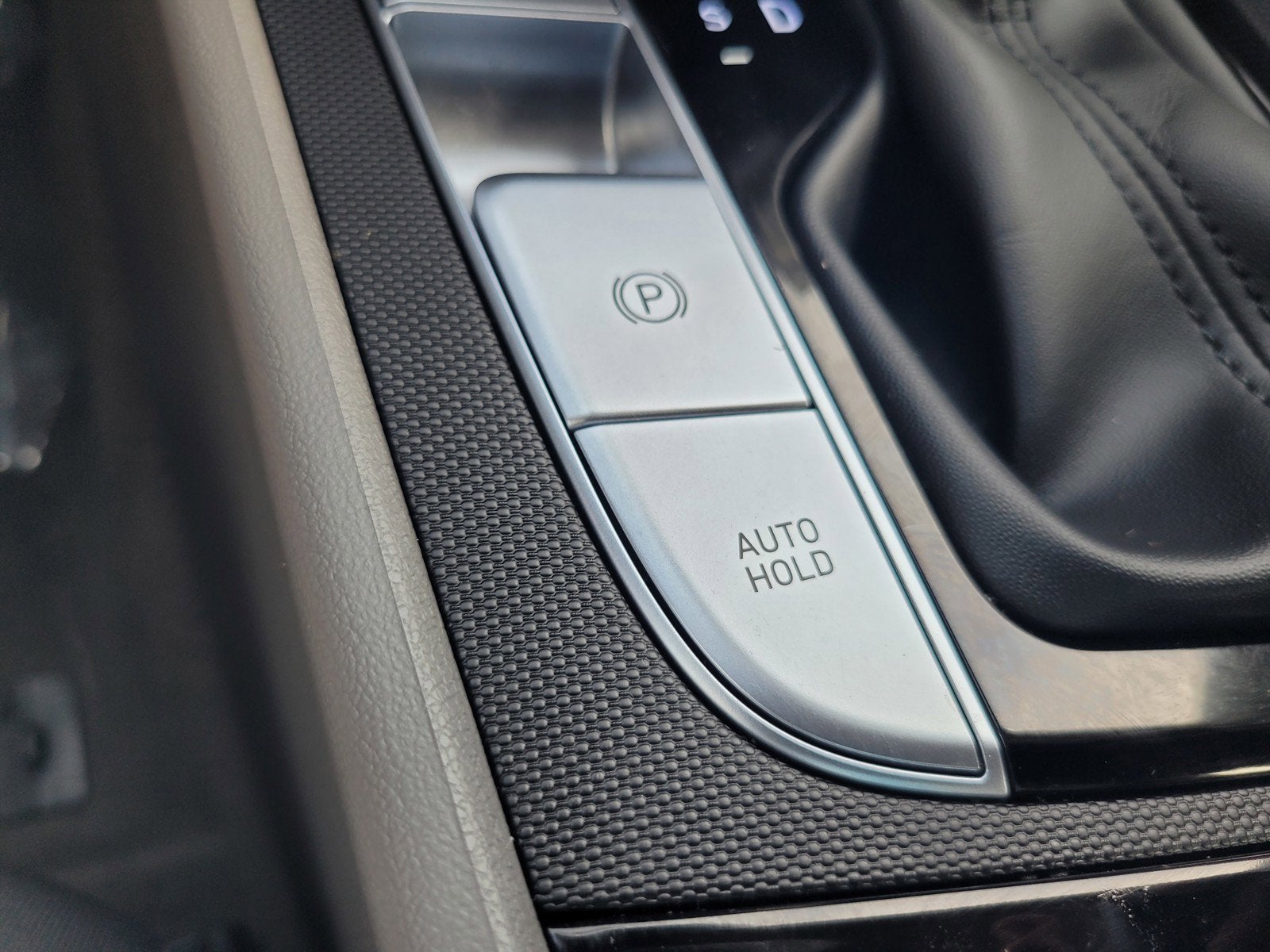 2024 Hyundai ELANTRA HYBRID BLUE