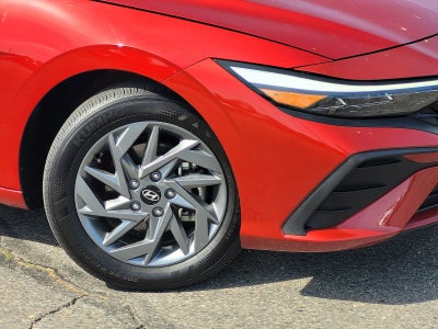 2024 Hyundai ELANTRA HYBRID BLUE