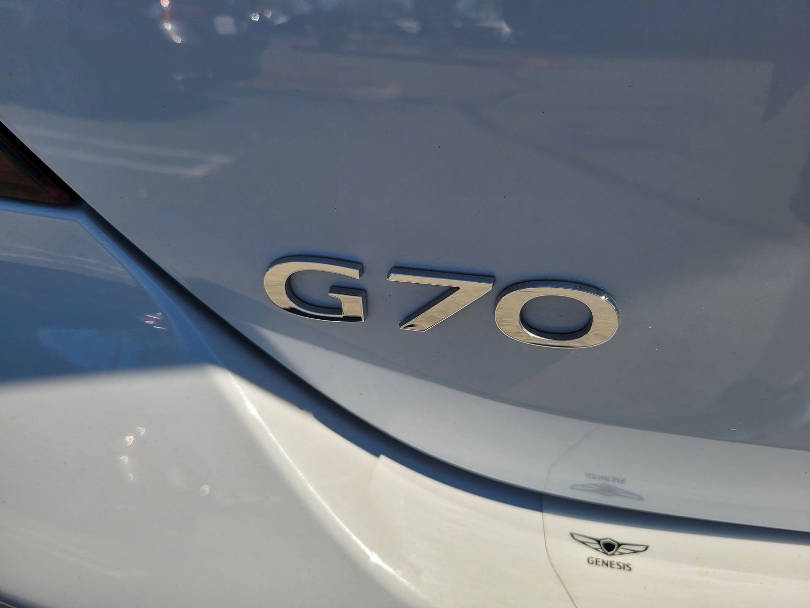 2023 Genesis G70 2.0T