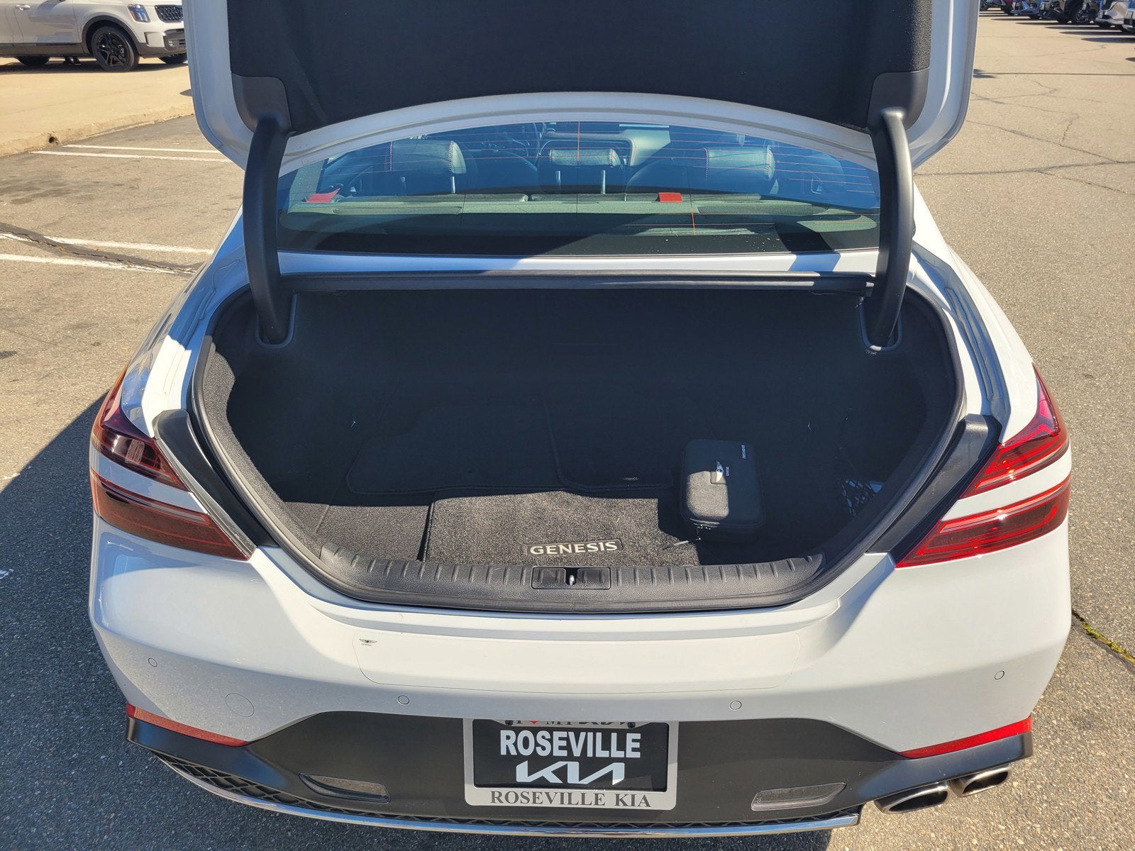 2023 Genesis G70 2.0T