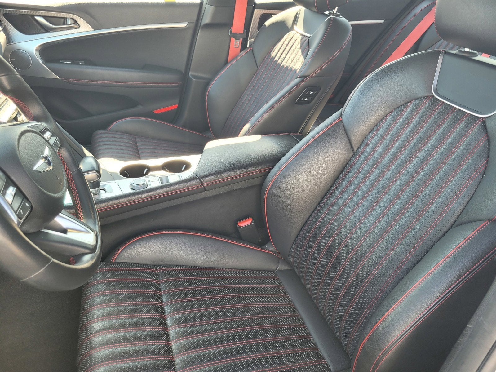 2023 Genesis G70 2.0T